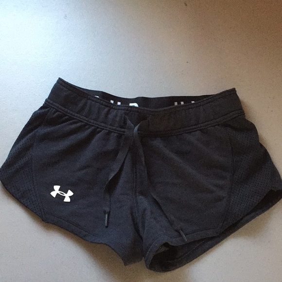 XS Under Armour sweat shorts - Picture 2 of 6